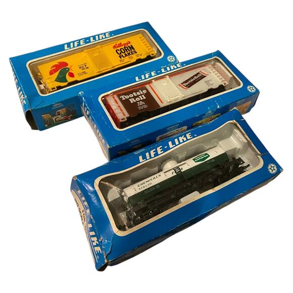 Life-Like HO Train Cars Tootsie Roll Corn Flakes Boxcars Union Carbide Tanker - Picture 13 of 15